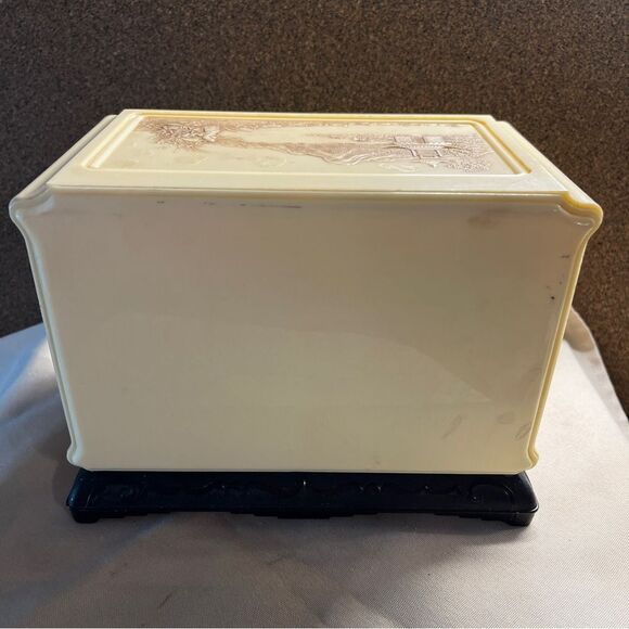 Vintage Asian Faux Carved Ivory Jewelry Box - Picture 8 of 9